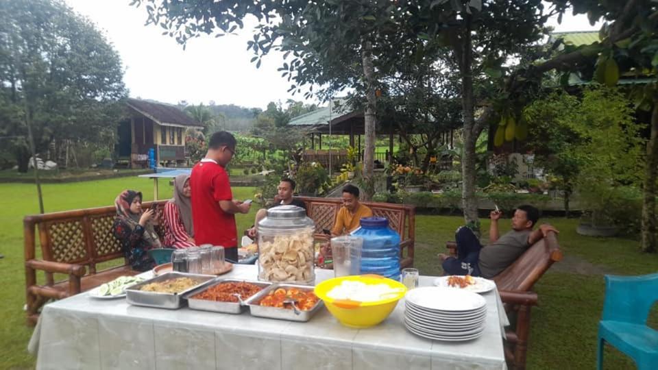 Ambow Homestay Jungle Trekking & Village Tour بوكيت لاوانج المظهر الخارجي الصورة