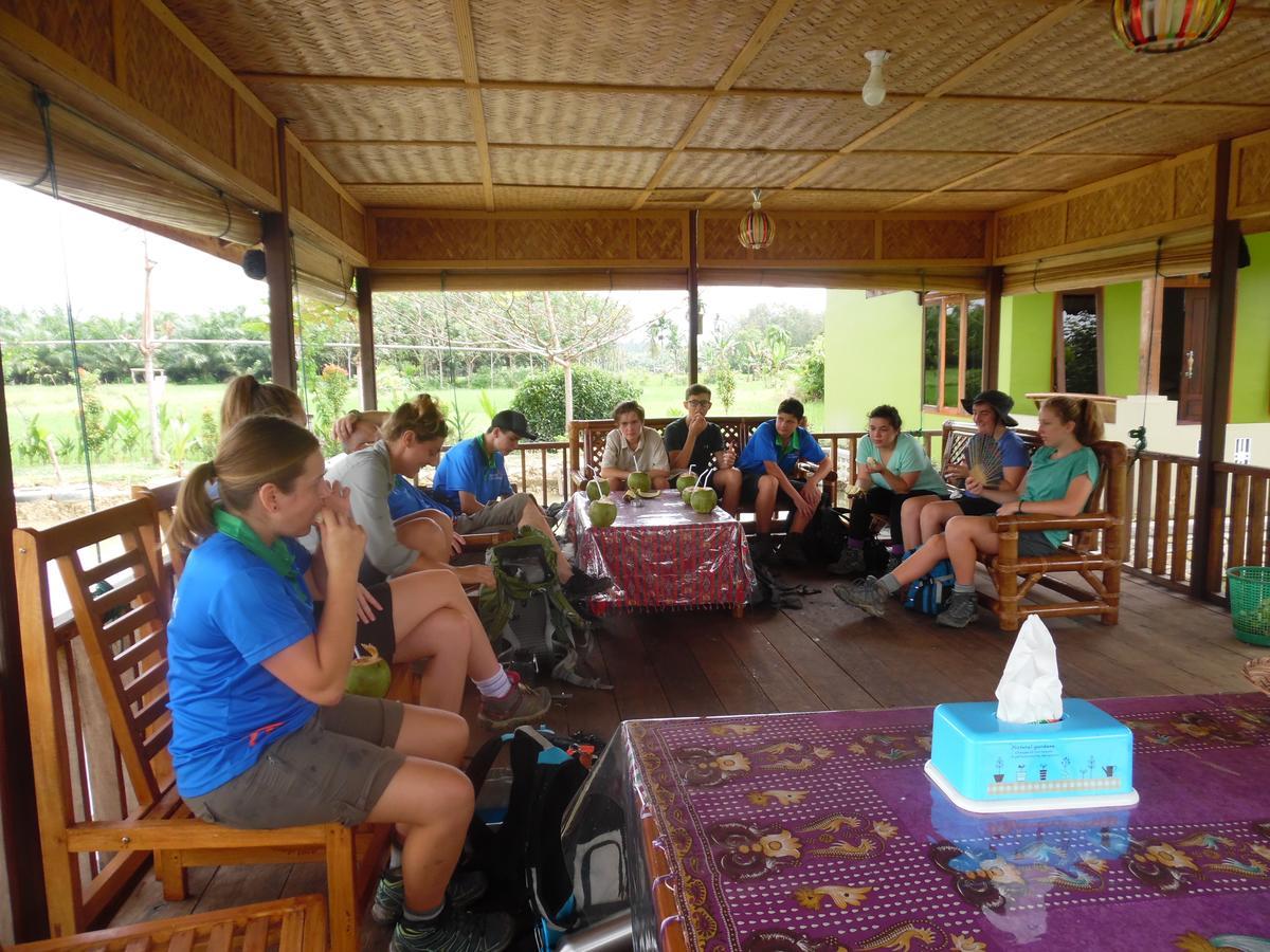 Ambow Homestay Jungle Trekking & Village Tour بوكيت لاوانج المظهر الخارجي الصورة