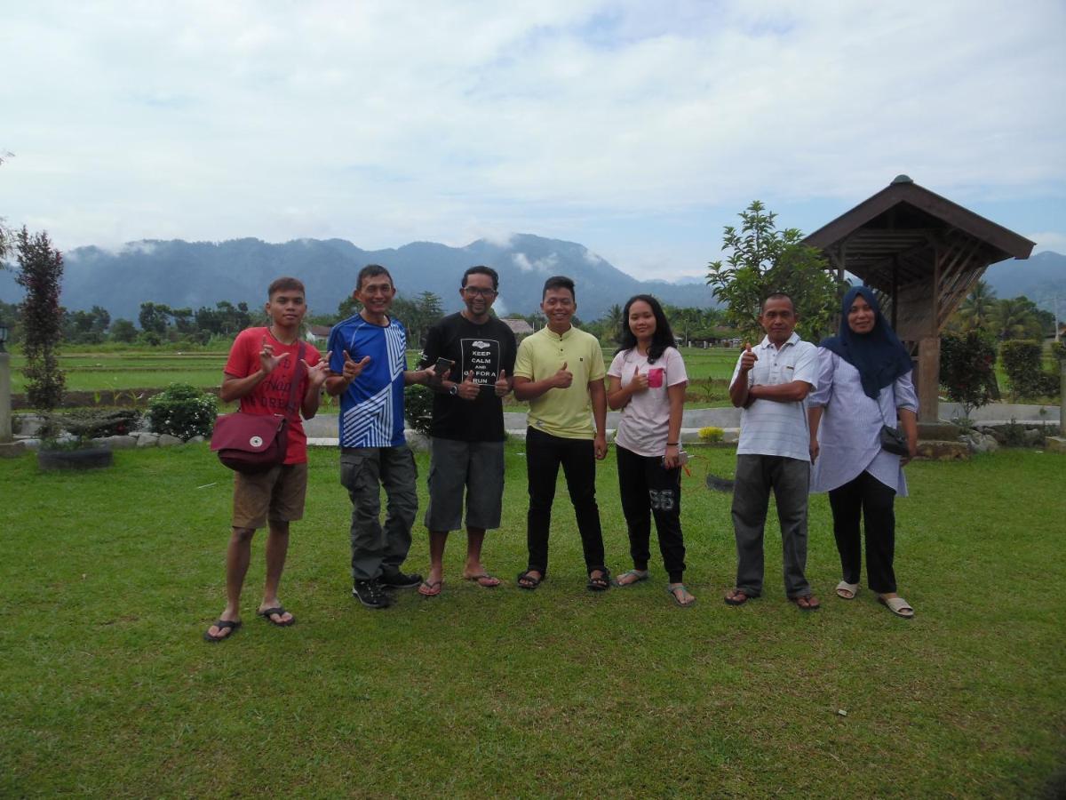 Ambow Homestay Jungle Trekking & Village Tour بوكيت لاوانج المظهر الخارجي الصورة