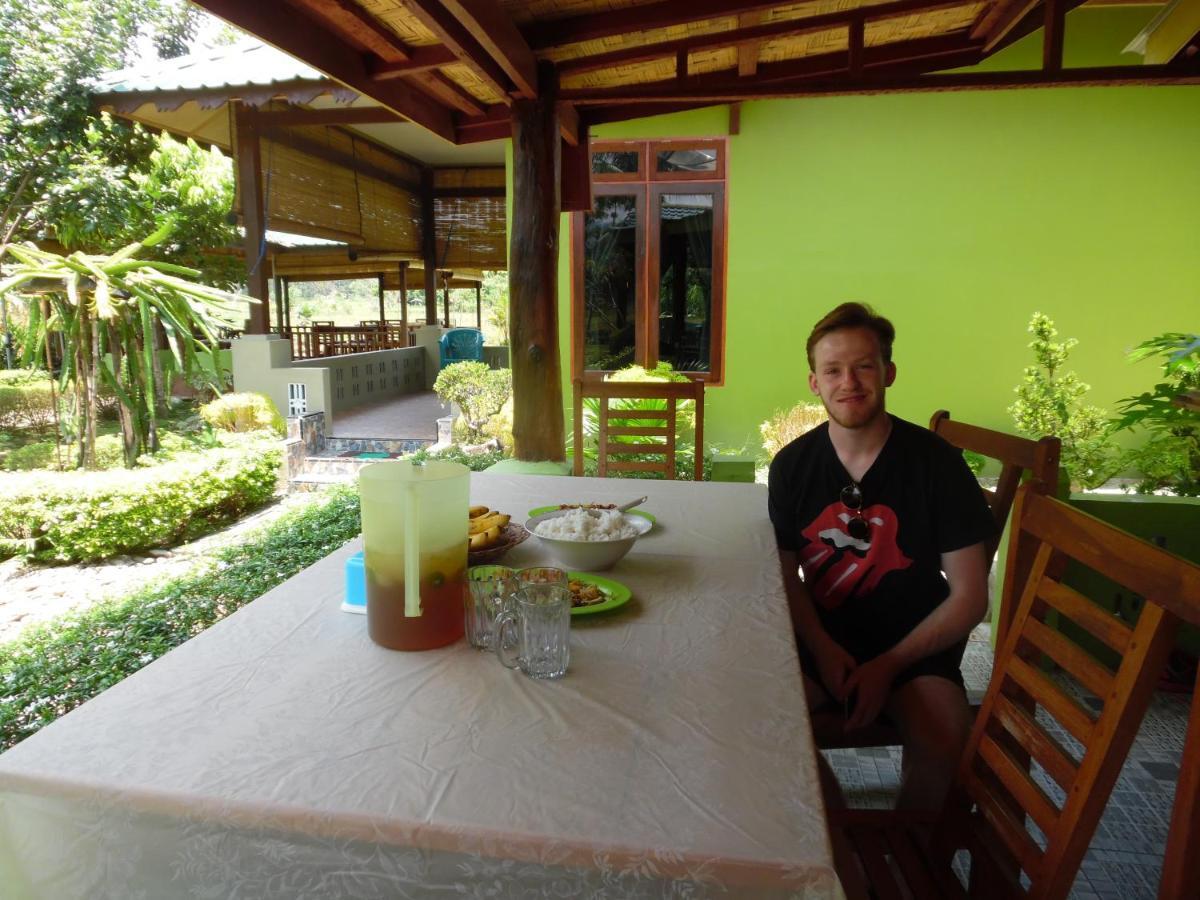 Ambow Homestay Jungle Trekking & Village Tour بوكيت لاوانج المظهر الخارجي الصورة