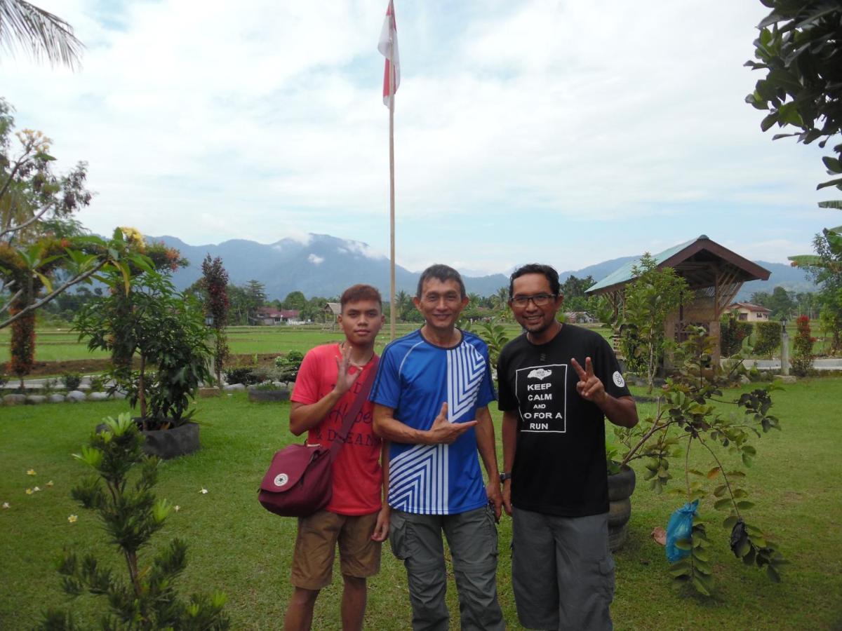 Ambow Homestay Jungle Trekking & Village Tour بوكيت لاوانج المظهر الخارجي الصورة